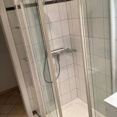 Wohlfuehl Und Business Ferienwohnung Ratingen Exterior photo